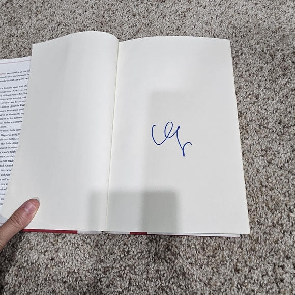 Karin Slaughter signed 1st edition - Picture 3 of 5